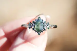 briar halo moon with 7x5mm oval moss agate