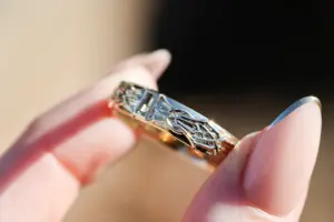 thorns band with baguette center stone
