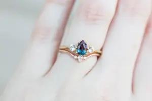 pear diamond curved wedding band
