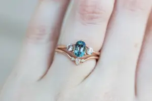 pear diamond curved wedding band